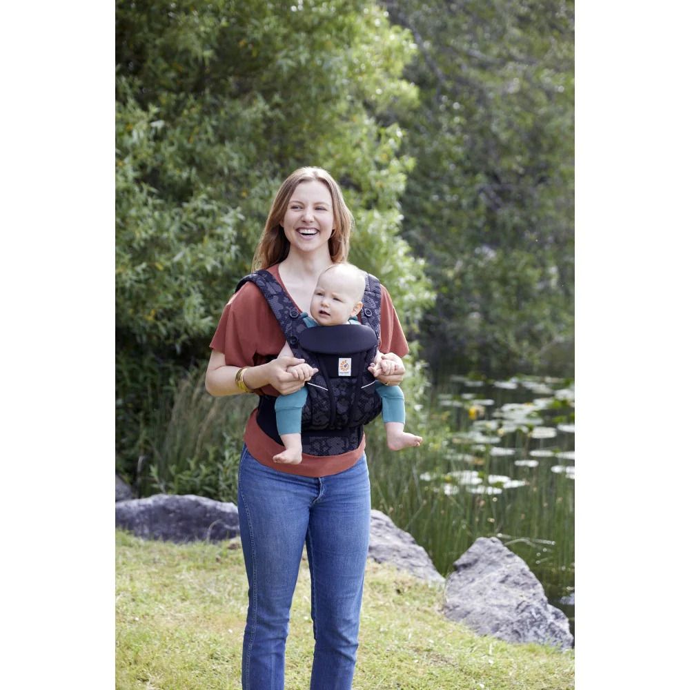 ergobaby-baby-carrier-omni-breeze-onyx-bloom-4
